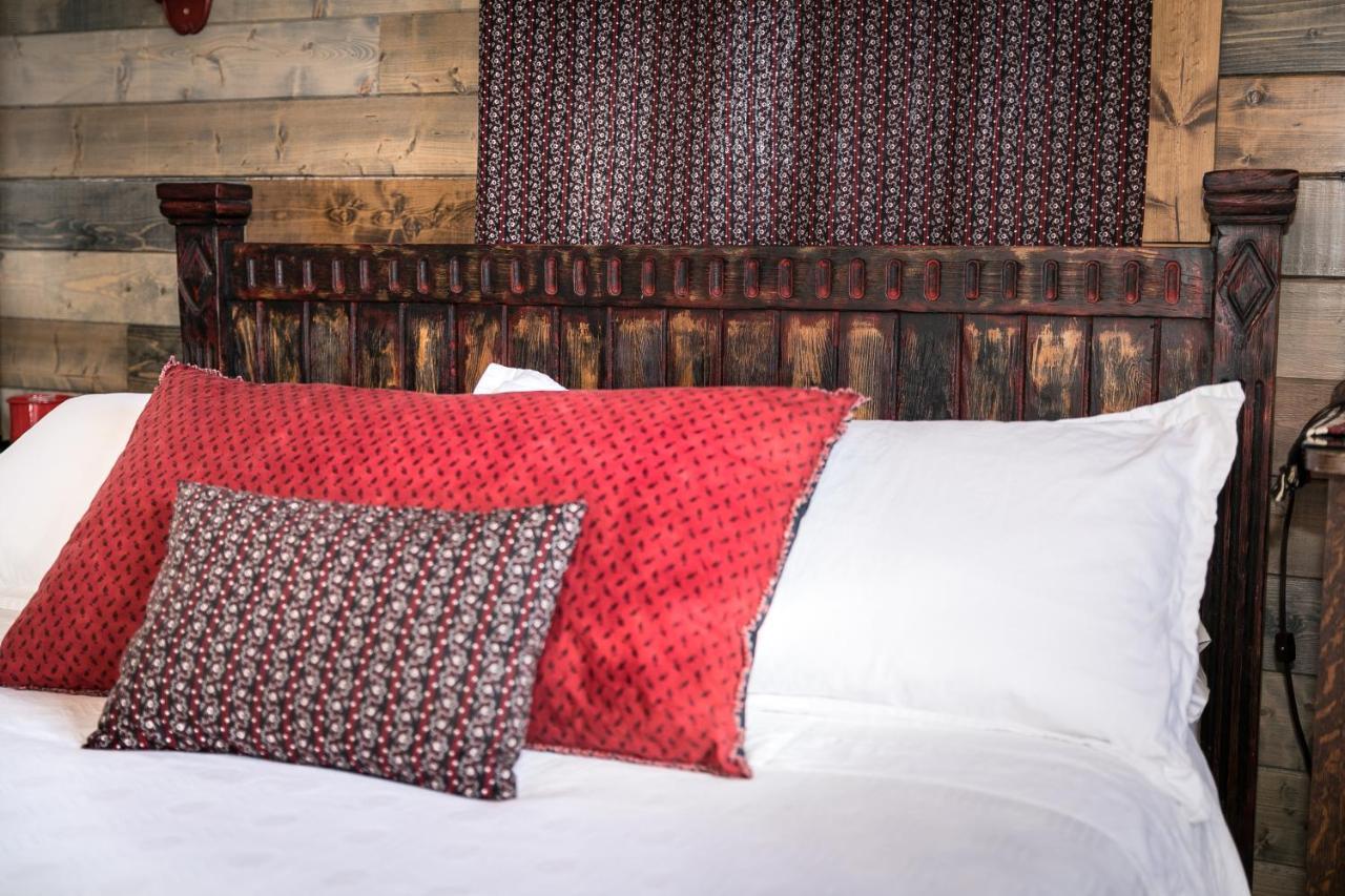 The Cochrane Rockyview Hotel المظهر الخارجي الصورة